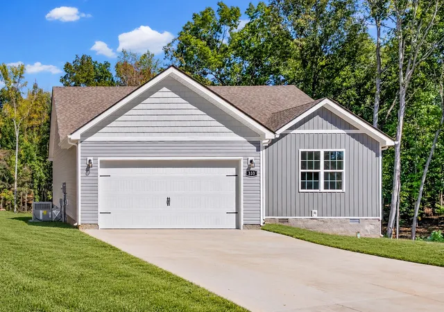 Photo 1 of Single family home for sale at 333 Tisha Ct, Clarksville, TN 37042 | MLS# 3604000 | Listing updated on 2026-10-09