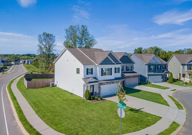 Photo 1 of Single family home for sale at 341 Geneva Ln, Columbia, TN 38401 | MLS# 3603572 | Listing updated on 2026-10-01