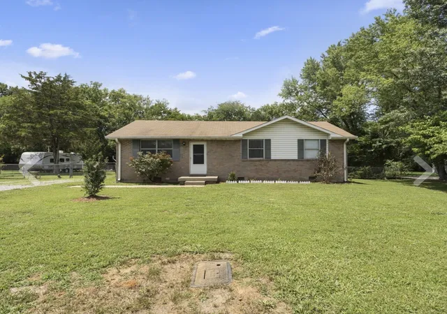 Photo 1 of Single family home for sale at 8039 Westfield Dr, Murfreesboro, TN 37129 | MLS# 3603569 | Listing updated on 2026-10-05