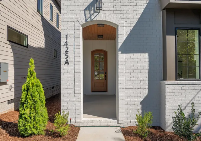 Photo 2 of Single family home for sale at 1425a Pennock Ave, Nashville, TN 37207 | MLS# 3618860 | Listing updated on 2026-10-09