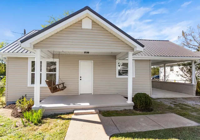 Single family home for sale at 138 Richland Ave, Watertown, TN 37184 | MLS# 3624290 | Listing updated on 2026-10-22