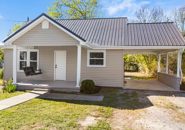 Photo 3 of Single family home for sale at 138 Richland Ave, Watertown, TN 37184 | MLS# 3624290 | Listing updated on 2026-10-22
