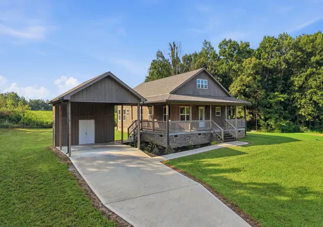 Photo 3 of Single family home for sale at 201 Timber View Rd, Pikeville, TN 37367 | MLS# 3603662 | Listing updated on 2026-10-01