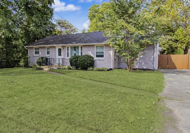 Single family home for sale at 915 Patricia Dr, Nashville, TN 37217 | MLS# 3615338