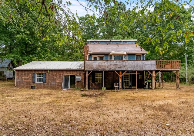 Photo 1 of Single family home for sale at 2120 Griffintown Rd, White Bluff, TN 37187 | MLS# 3614442 | Listing updated on 2026-10-09