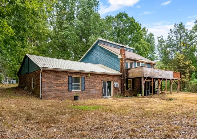 Photo 2 of Single family home for sale at 2120 Griffintown Rd, White Bluff, TN 37187 | MLS# 3614442 | Listing updated on 2026-10-09