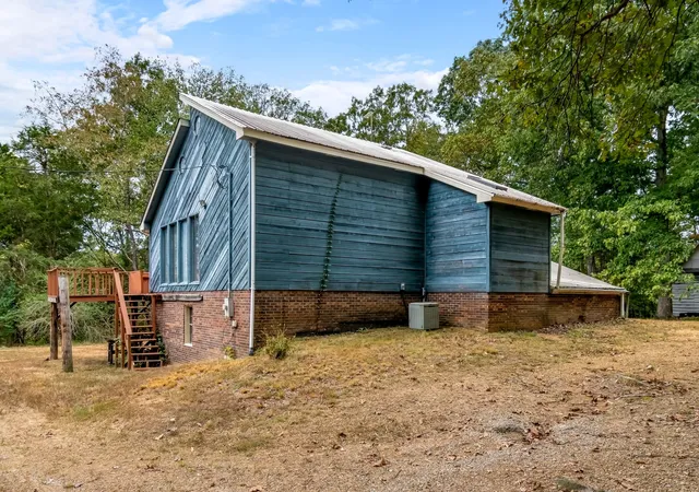 Photo 3 of Single family home for sale at 2120 Griffintown Rd, White Bluff, TN 37187 | MLS# 3614442 | Listing updated on 2026-10-09