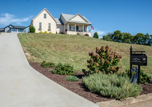 Single family home for sale at 629 Winding Crk Way, Walland, TN 37886 | MLS# 3609876