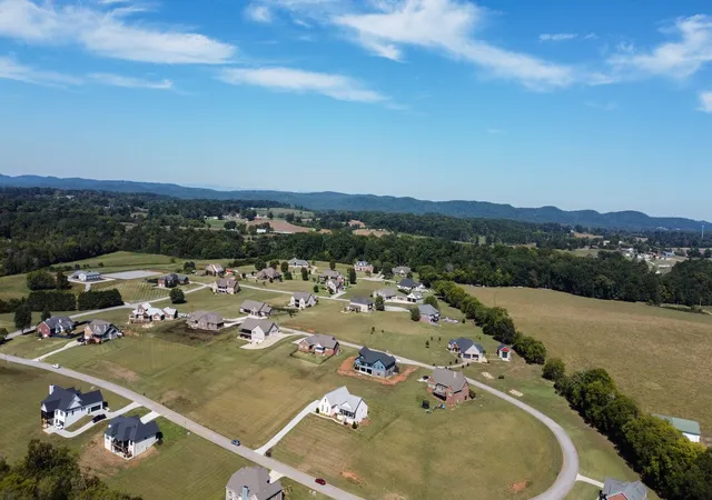Photo 34 of Single family home for sale at 629 Winding Crk Way, Walland, TN 37886 | MLS# 3609876 | Listing updated on 2026-10-02