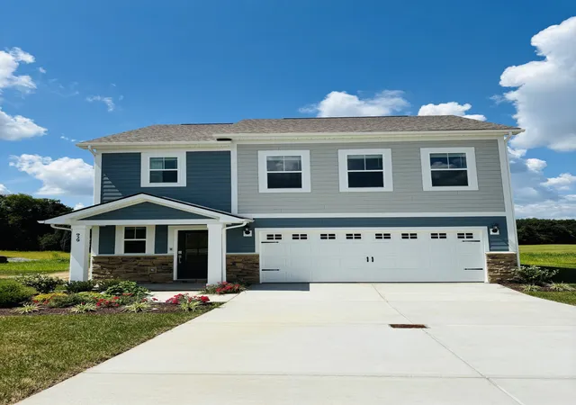 Photo 2 of Single family home for sale at 929 Pitcher Dr, Clarksville, TN 37042 | MLS# 3603756 | Listing updated on 2026-10-08