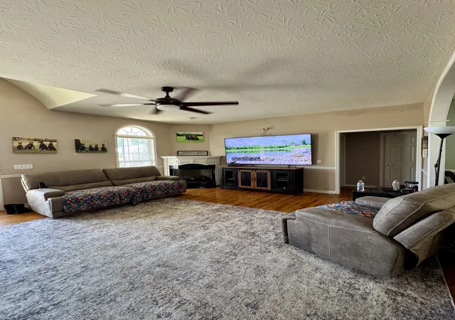 Photo 2 of Single family home for sale at 167 Jimtown Rd, Lafayette, TN 37083 | MLS# 3609745 | Listing updated on 2026-10-01