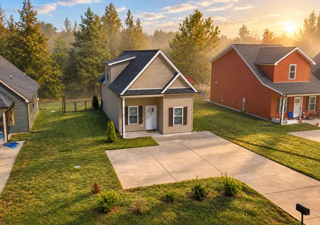 Single family home for sale at 116 Eno Rd, Dickson, TN 37055 | MLS# 3618748