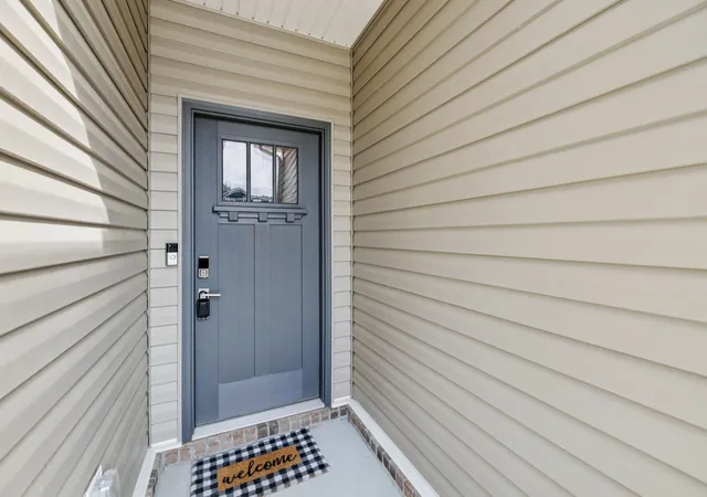 Photo 2 of Townhouse for sale at 143 Crk Wood Rd, Manchester, TN 37355 | MLS# 3603793 | Listing updated on 2026-10-01