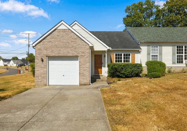 Photo 1 of Single family home for sale at 618 Dellwood Dr, Smyrna, TN 37167 | MLS# 3603847 | Listing updated on 2026-10-04