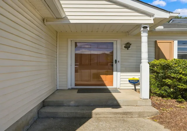 Photo 3 of Single family home for sale at 618 Dellwood Dr, Smyrna, TN 37167 | MLS# 3603847 | Listing updated on 2026-10-04