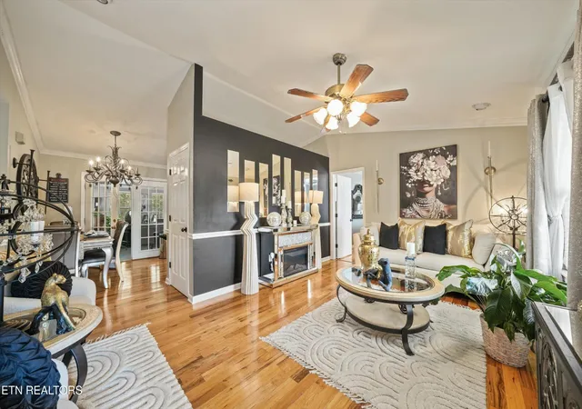 Photo 3 of Single family home for sale at 2812 Glenpark Rd, Knoxville, TN 37921 | MLS# 3603795 | Listing updated on 2026-10-09