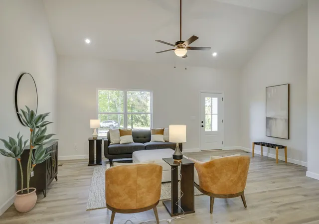 Photo 3 of Single family home for sale at 4146 Highway 48 N, Charlotte, TN 37036 | MLS# 3615325 | Listing updated on 2026-10-08