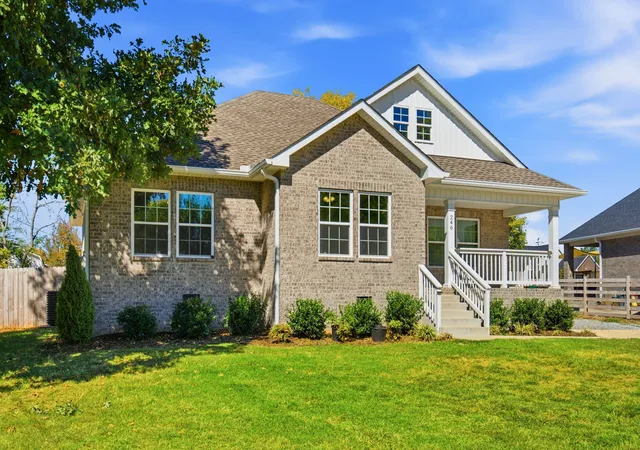 Photo 2 of Single family home for sale at 246 Mark Cir, Gallatin, TN 37066 | MLS# 3610633 | Listing updated on 2026-10-07