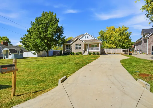 Photo 3 of Single family home for sale at 246 Mark Cir, Gallatin, TN 37066 | MLS# 3610633 | Listing updated on 2026-10-07