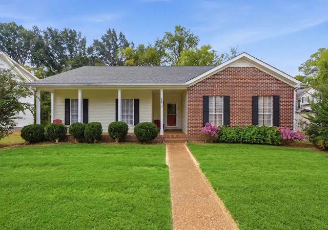 Single family home for sale at 1599 Birchwood Cir, Franklin, TN 37064 | MLS# 3612633