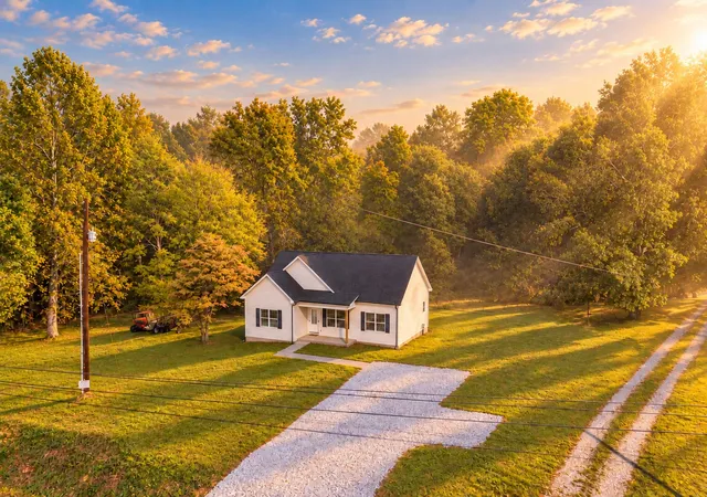 Single family home for sale at 4150 Highway 48 N, Charlotte, TN 37036 | MLS# 3618737