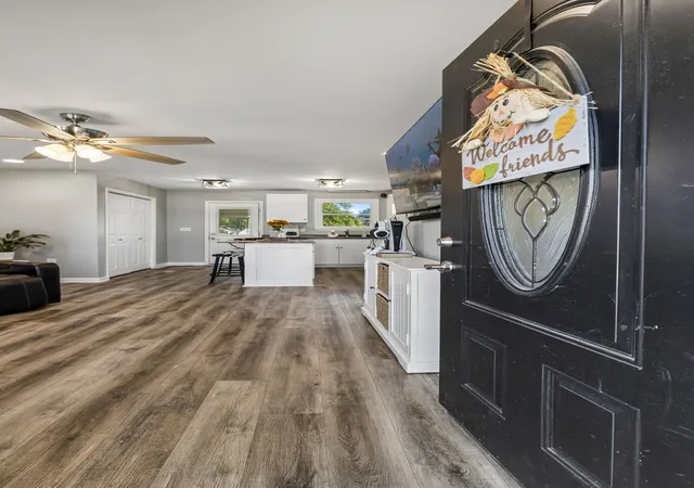 Photo 3 of Single family home for sale at 402 Lealand Ln, Lebanon, TN 37087 | MLS# 3604033 | Listing updated on 2026-10-04
