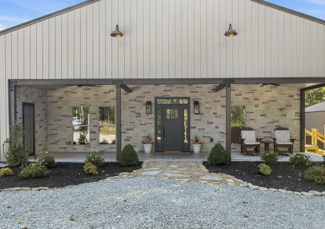 Photo 3 of Single family home for sale at 1803 Tree Farm Rd, Linden, TN 37096 | MLS# 3609903 | Listing updated on 2026-10-02