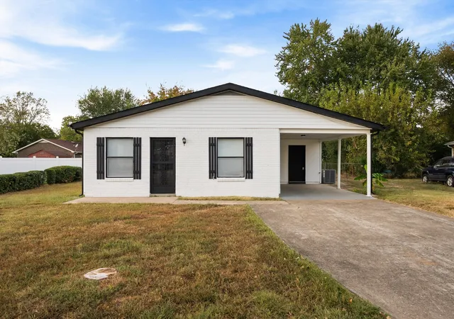 Photo 1 of Single family home for sale at 2215 Haven Dr, Murfreesboro, TN 37130 | MLS# 3611006 | Listing updated on 2026-10-03