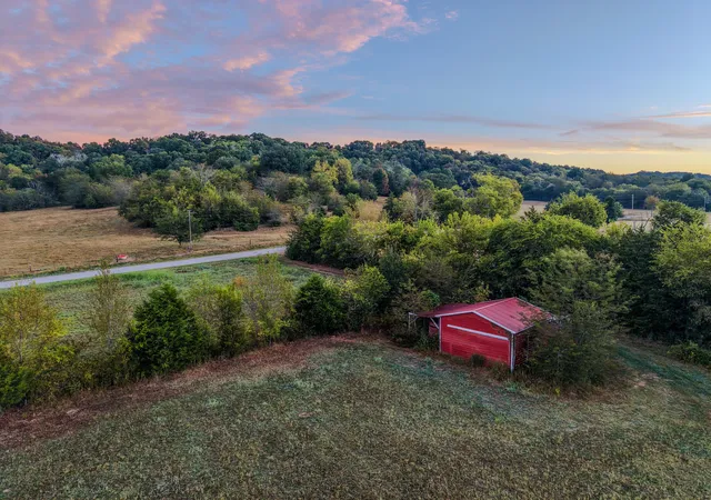 Photo 4 of House for sale at 612 Bee Spring Rd, Dellrose, TN 38453 | MLS# 3603863 | Listing updated on 2026-10-01