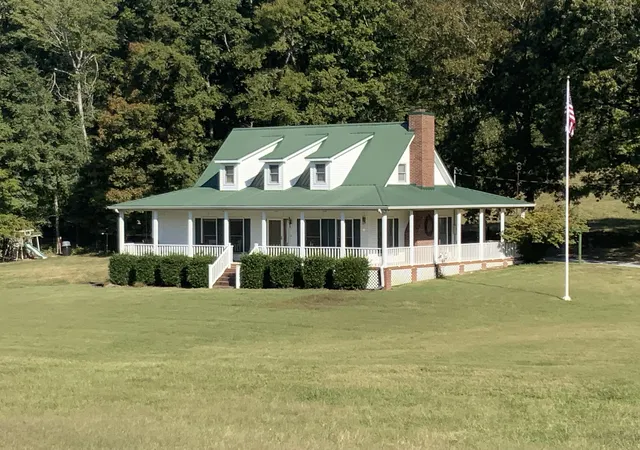 Single family home for sale at 1351 Highway 49 E, Charlotte, TN 37036 | MLS# 3610165