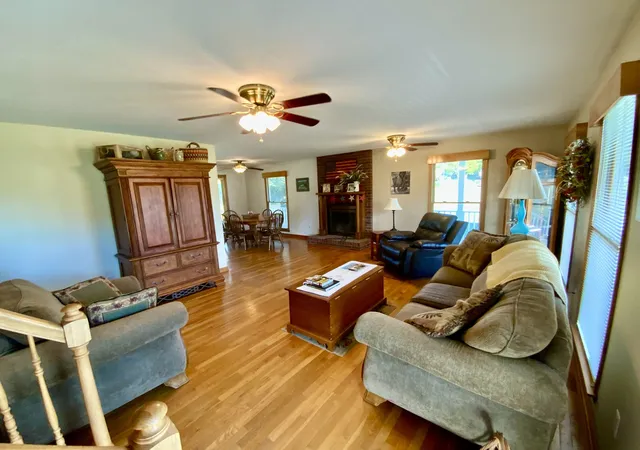 Photo 3 of Single family home for sale at 1351 Highway 49 E, Charlotte, TN 37036 | MLS# 3610165 | Listing updated on 2026-10-05