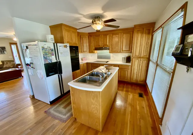 Photo 4 of Single family home for sale at 1351 Highway 49 E, Charlotte, TN 37036 | MLS# 3610165 | Listing updated on 2026-10-05