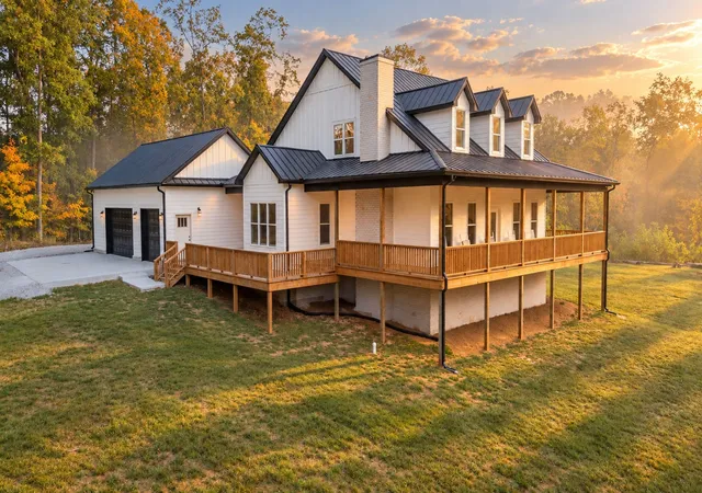 Photo 3 of Single family home for sale at 1061 Big Bartons Crk Rd, Dickson, TN 37055 | MLS# 3612937 | Listing updated on 2026-10-07