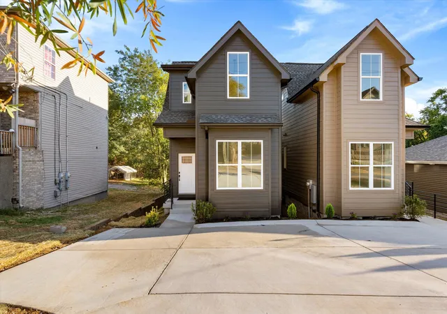 Photo 1 of Single family home for sale at 320a Flora Maxwell Rd, Nashville, TN 37211 | MLS# 3604022 | Listing updated on 2026-10-05
