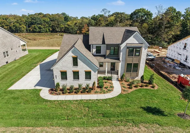 Single family home for sale at 572 Baker Rd, Columbia, TN 38401 | MLS# 3611390