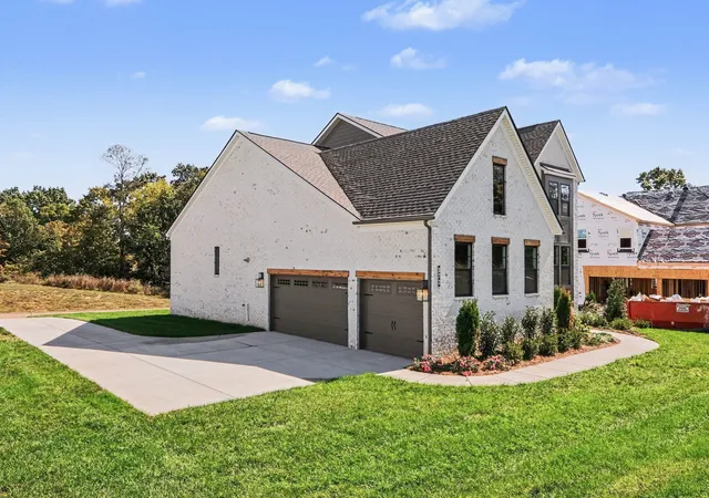 Photo 3 of Single family home for sale at 572 Baker Rd, Columbia, TN 38401 | MLS# 3611390 | Listing updated on 2026-10-23