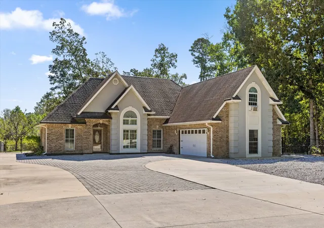Photo 2 of Single family home for sale at 202 55th Avenue, Gruetli Laager, TN 37339 | MLS# 3604069 | Listing updated on 2026-10-01