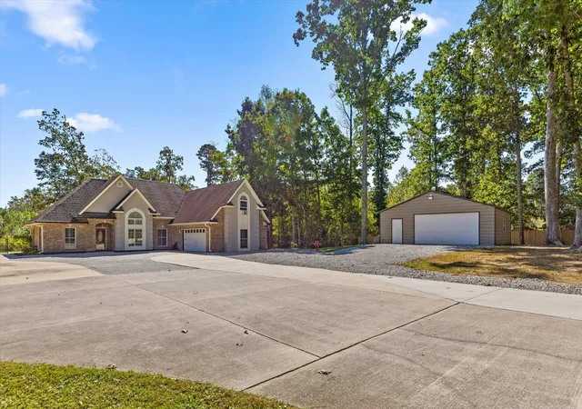 Photo 3 of Single family home for sale at 202 55th Avenue, Gruetli Laager, TN 37339 | MLS# 3604069 | Listing updated on 2026-10-01