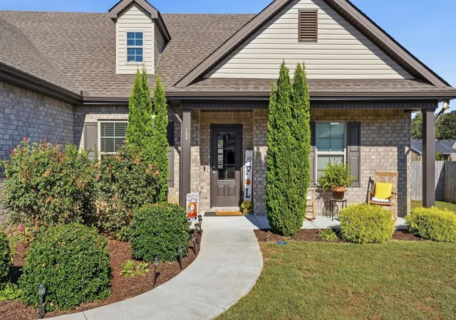 Photo 2 of Single family home for sale at 164 Spring Breeze Dr, Tullahoma, TN 37388 | MLS# 3609990 | Listing updated on 2026-10-07