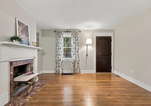 Photo 4 of Single family home for sale at 310 Battle Ave, Franklin, TN 37064 | MLS# 3611848 | Listing updated on 2026-10-05