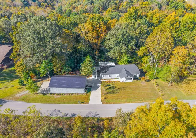 Photo 1 of Manufactured home for sale at 1551 Harrell Ln, Clarksville, TN 37043 | MLS# 3612071 | Listing updated on 2026-10-22