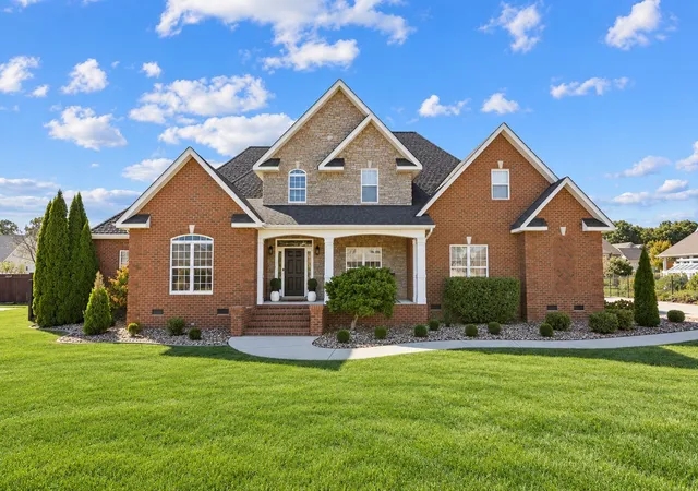 Photo 2 of Single family home for sale at 113 Stagecoach Pass, Tullahoma, TN 37388 | MLS# 3610091 | Listing updated on 2026-10-02