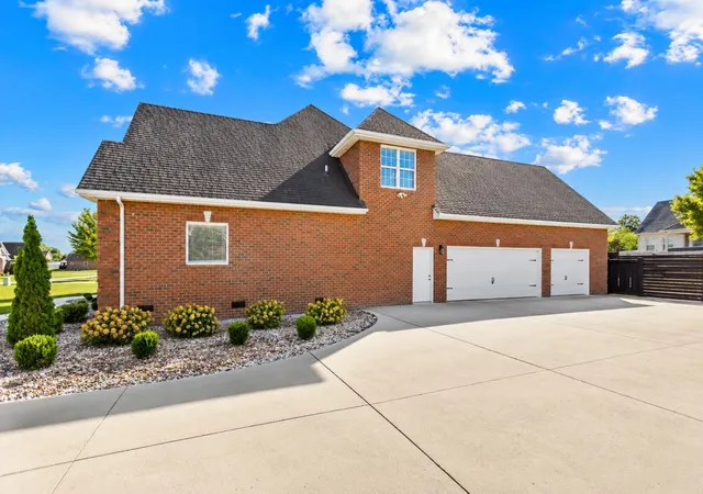 Photo 3 of Single family home for sale at 113 Stagecoach Pass, Tullahoma, TN 37388 | MLS# 3610091 | Listing updated on 2026-10-02