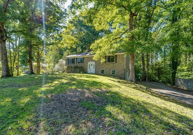Photo 2 of Single family home for sale at 170 Chestuee Dr Ne, Cleveland, TN 37323 | MLS# 3604029 | Listing updated on 2026-10-05