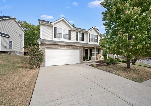 Photo 2 of Single family home for sale at 2712 Bison Ct, Antioch, TN 37013 | MLS# 3609856 | Listing updated on 2026-10-09