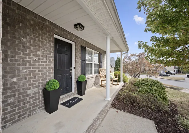Photo 3 of Single family home for sale at 2712 Bison Ct, Antioch, TN 37013 | MLS# 3609856 | Listing updated on 2026-10-09