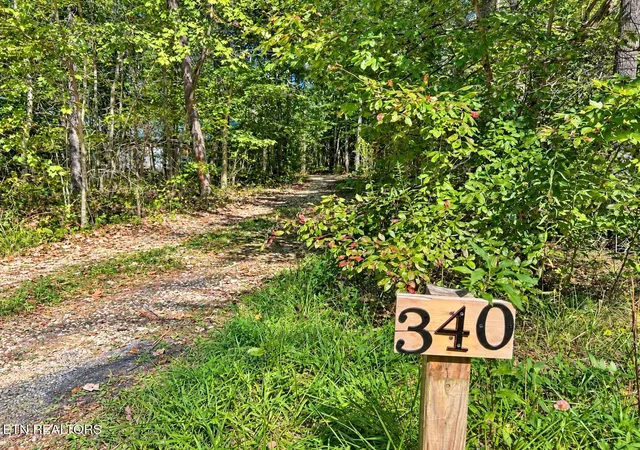 Photo 2 of Single family home for sale at 340 Cleggan Dr, Crossville, TN 38572 | MLS# 3604034 | Listing updated on 2026-10-05