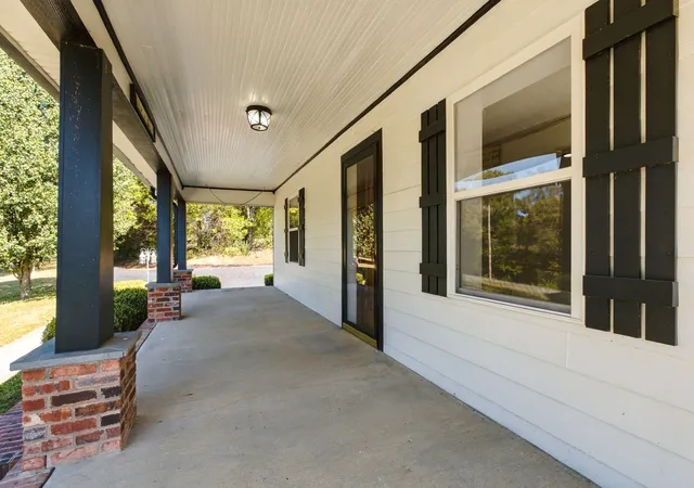 Photo 2 of Single family home for sale at 1870 Rock Church Rd, Charlotte, TN 37036 | MLS# 3620138 | Listing updated on 2026-10-19