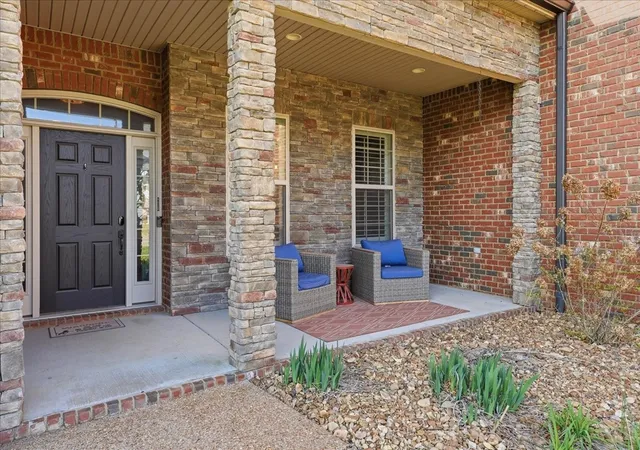 Photo 2 of Single family home for sale at 604 Pickett Dr, Hermitage, TN 37076 | MLS# 3610391 | Listing updated on 2026-10-02