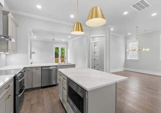 Photo 2 of Single family home for sale at 542b Starliner Dr, Nashville, TN 37209 | MLS# 3609835 | Listing updated on 2026-10-01